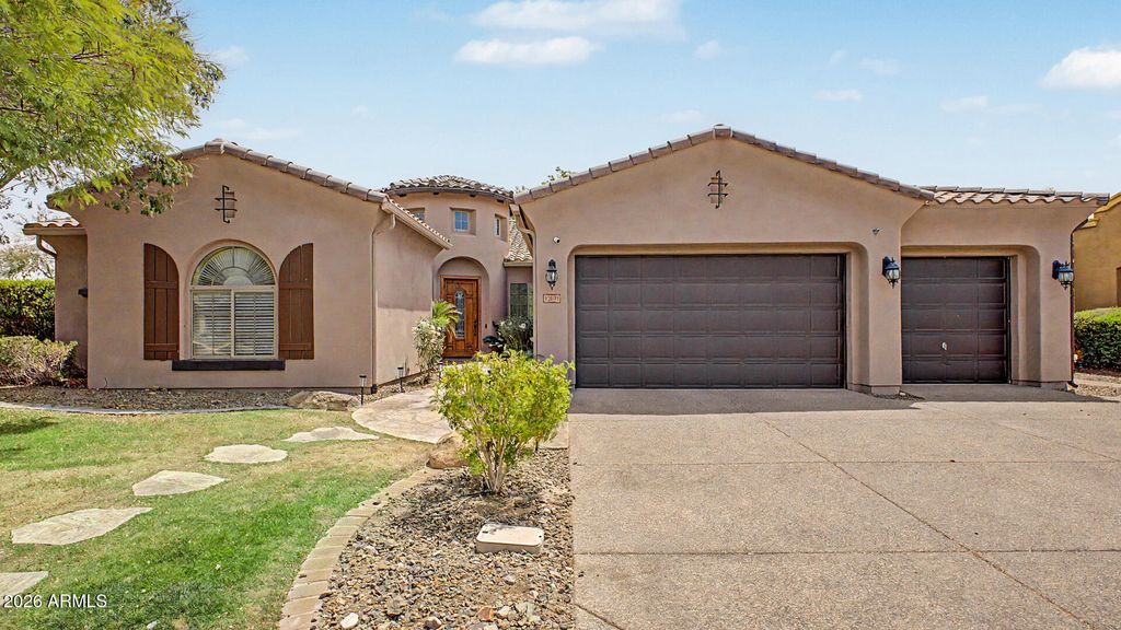 12071 W MORNING VISTA Drive, Peoria, AZ 85383 — photo 2