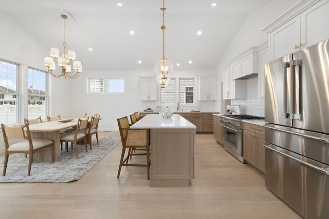 12 Lookout Lane, Portsmouth, RI 02871