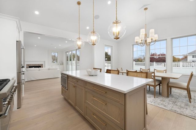 12 Lookout Lane, Portsmouth, RI 02871