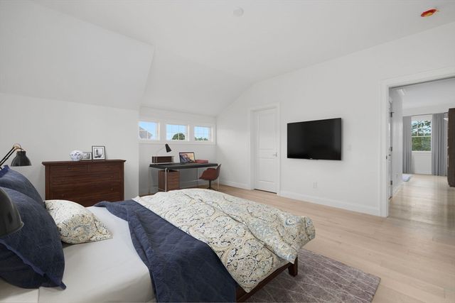 12 Lookout Lane, Portsmouth, RI 02871