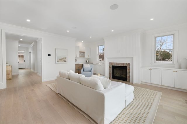 12 Lookout Lane, Portsmouth, RI 02871