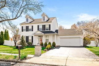 6 WESSEX CT, East Windsor, NJ 08520