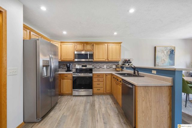 1745 N 175 Court, Omaha, NE 68118