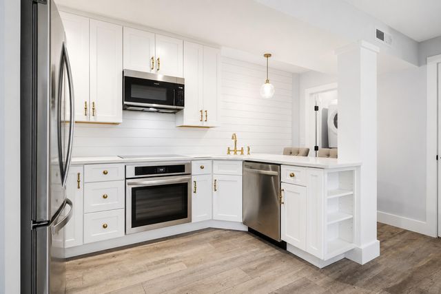 55 Ashley Avenue Apt 5, Charleston, SC 29401