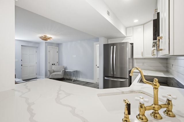55 Ashley Avenue Apt 5, Charleston, SC 29401