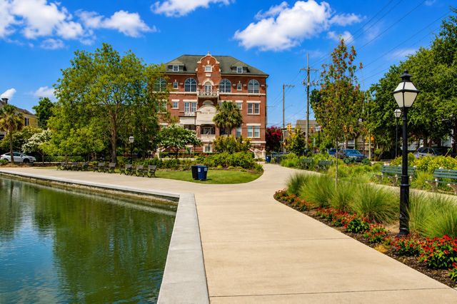 55 Ashley Avenue Apt 5, Charleston, SC 29401