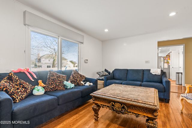 2 Windsor Drive, West Long Branch, NJ 07764
