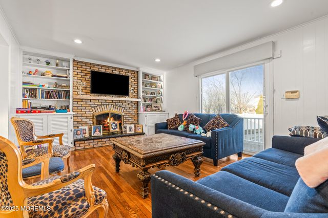 2 Windsor Drive, West Long Branch, NJ 07764