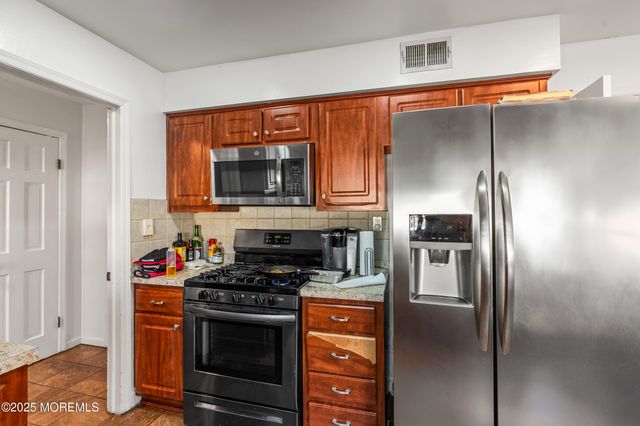 2 Windsor Drive, West Long Branch, NJ 07764