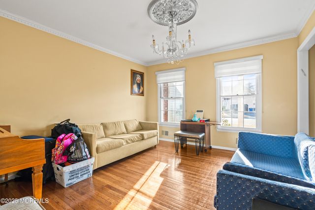 2 Windsor Drive, West Long Branch, NJ 07764