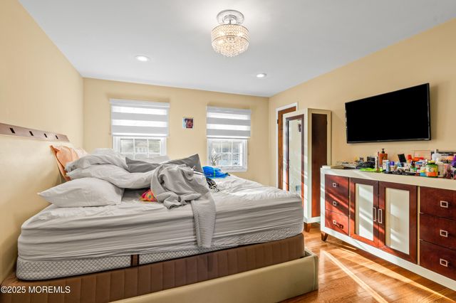 2 Windsor Drive, West Long Branch, NJ 07764