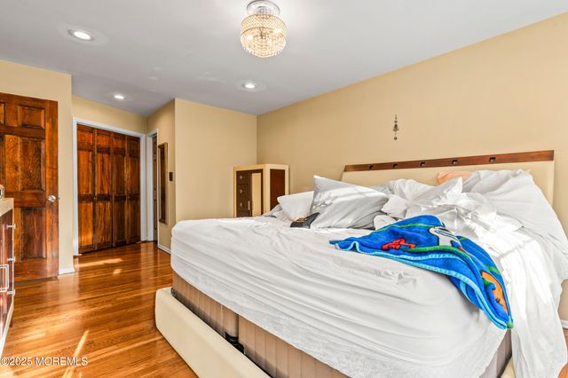 2 Windsor Drive, West Long Branch, NJ 07764