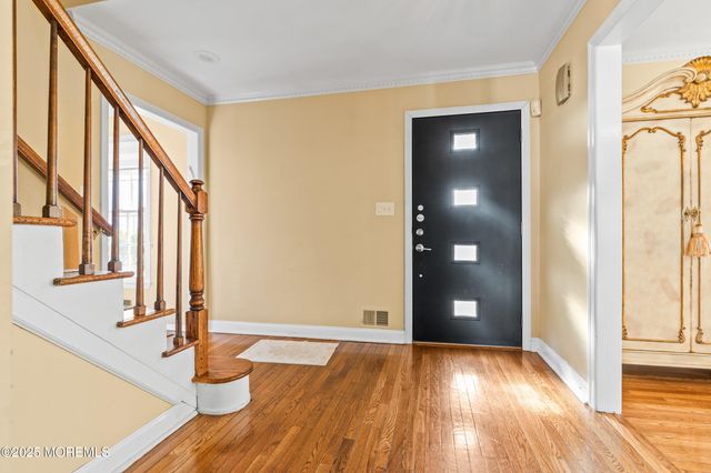 2 Windsor Drive, West Long Branch, NJ 07764