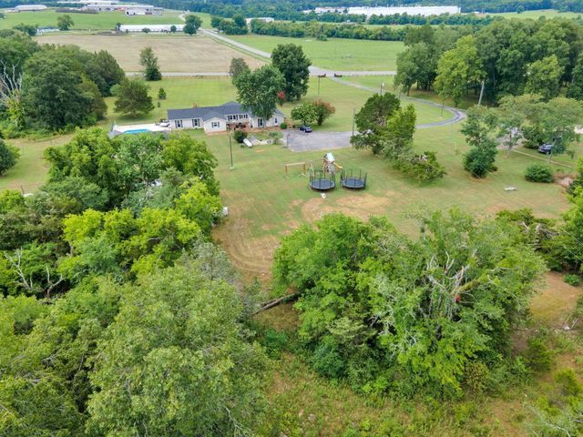 1666 Fayetteville Hwy, Lewisburg, TN 37091