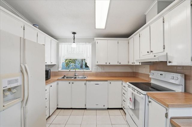 8514 MONARCH PLACE, Palmetto, FL 34221