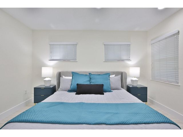 1905 MORRILL STREET, Sarasota, FL 34236