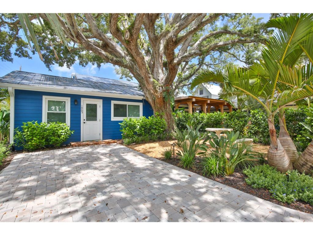 1905 MORRILL STREET, Sarasota, FL 34236