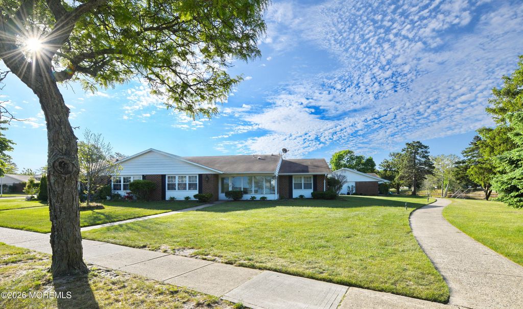 1179B Argyll Circle 100b, Lakewood, NJ 08701