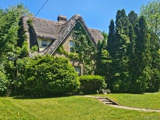 303 Ottawa Drive, Pontiac, MI 48341
