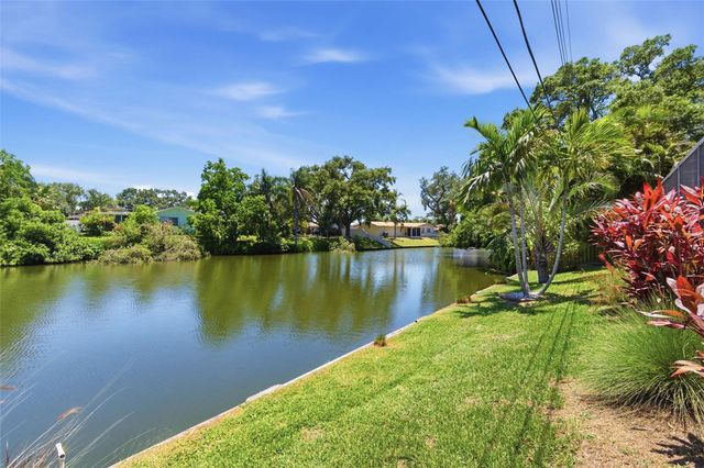 2396 6TH AVENUE SW, Largo, FL 33770