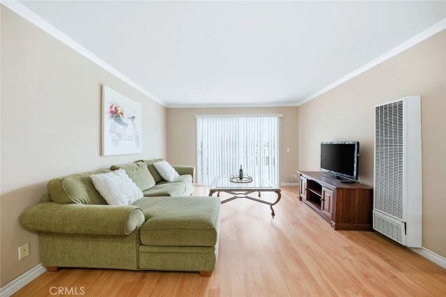 637 Atlantic 3, Long Beach, CA 90802