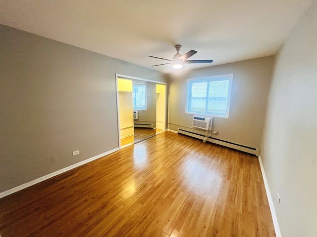 8152 Elmwood Avenue G4, Skokie, IL 60077