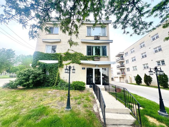 8152 Elmwood Avenue G4, Skokie, IL 60077