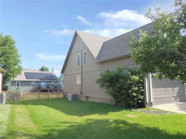 18200 W 157th Street, Olathe, KS 66062