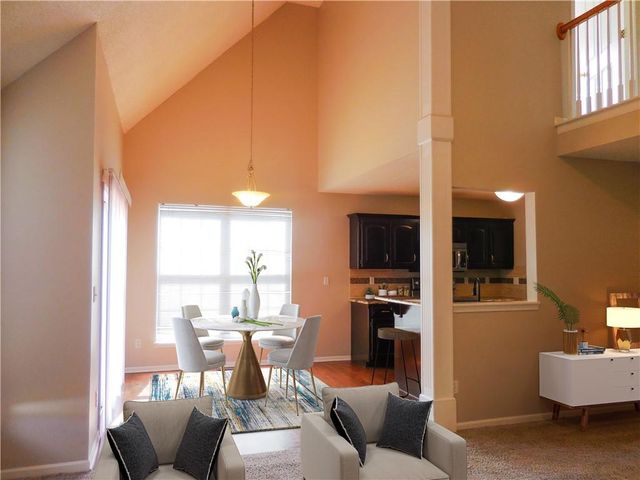 18200 W 157th Street, Olathe, KS 66062