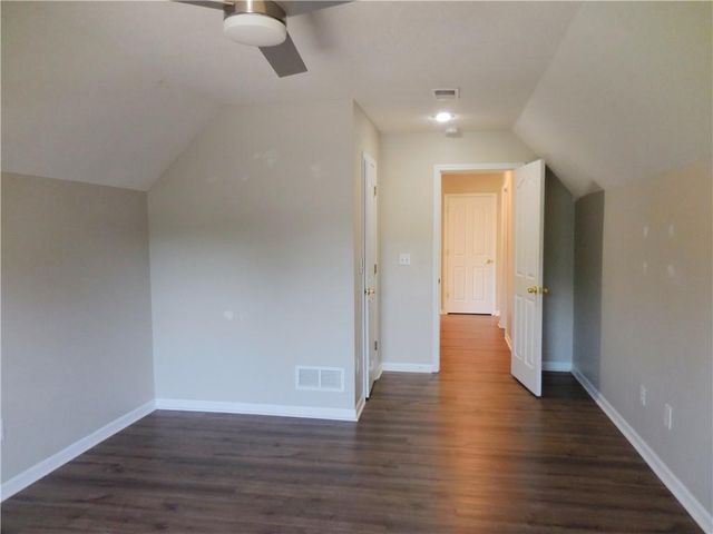 18200 W 157th Street, Olathe, KS 66062