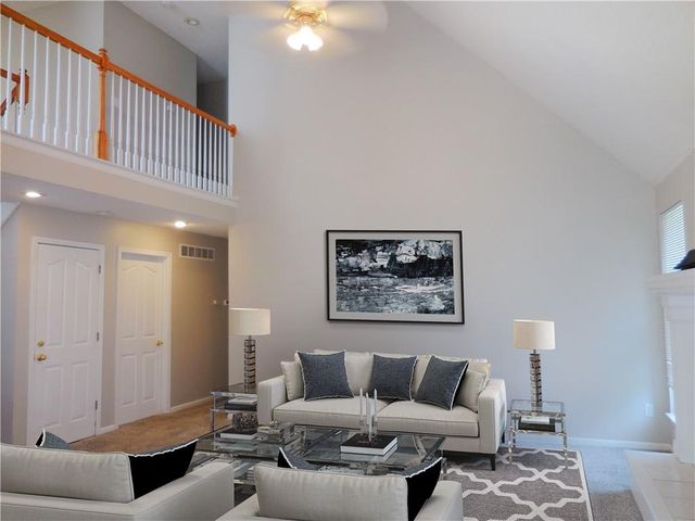 18200 W 157th Street, Olathe, KS 66062
