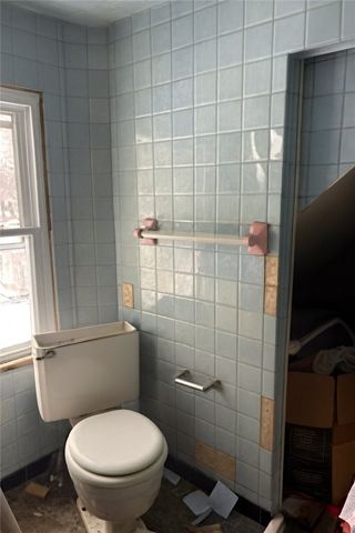 660 Nash Ct, Sharon, PA 16146