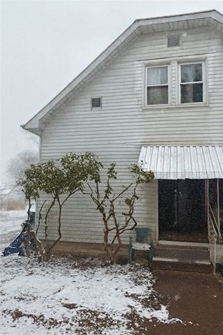 660 Nash Ct, Sharon, PA 16146