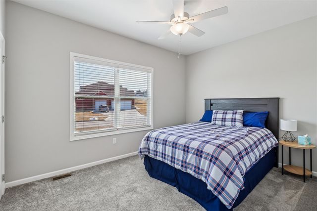 1601 N G Street, Indianola, IA 50125