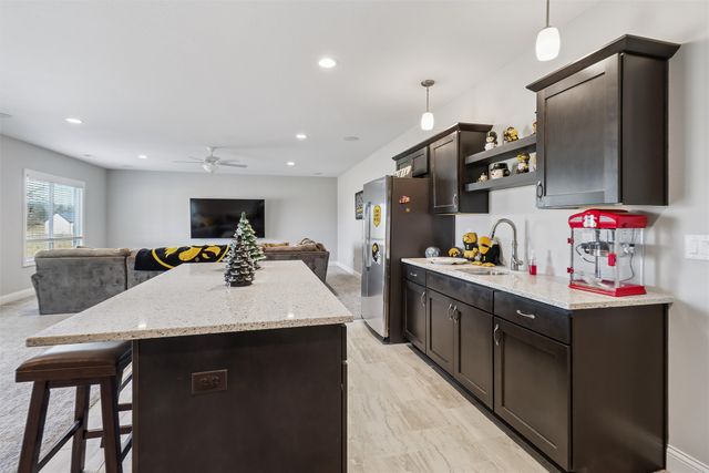 1601 N G Street, Indianola, IA 50125