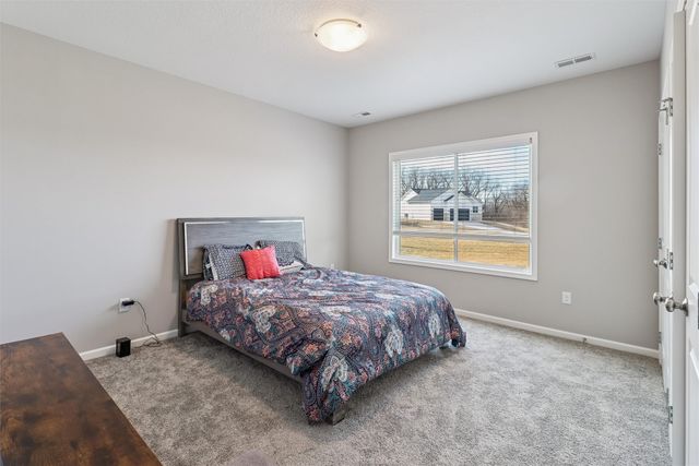 1601 N G Street, Indianola, IA 50125