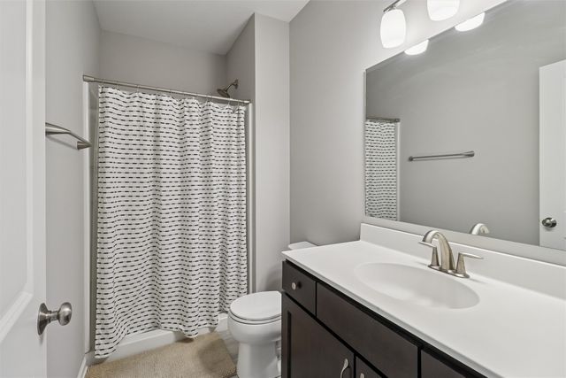 1601 N G Street, Indianola, IA 50125