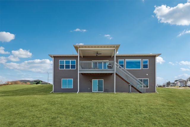 1601 N G Street, Indianola, IA 50125