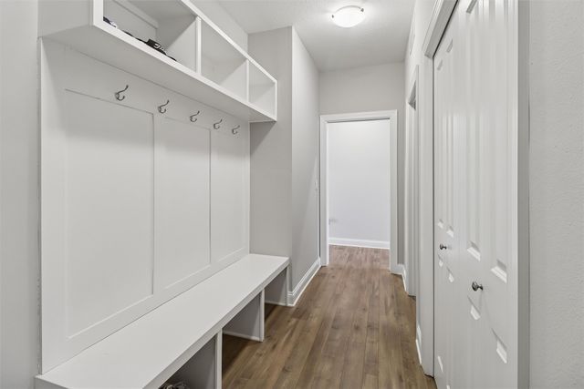 1601 N G Street, Indianola, IA 50125