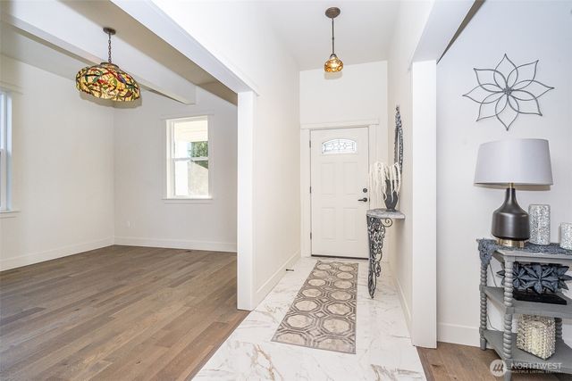 1016 N Pearl Street, Centralia, WA 98531