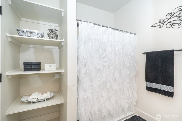 1016 N Pearl Street, Centralia, WA 98531