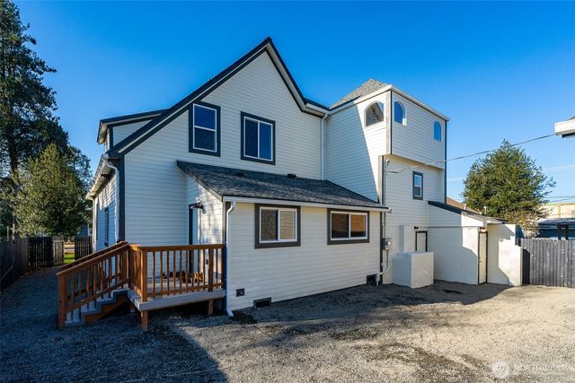 1016 N Pearl Street, Centralia, WA 98531