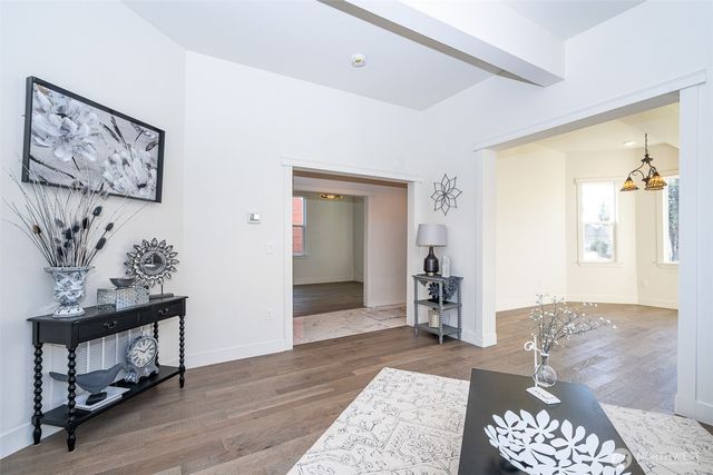 1016 N Pearl Street, Centralia, WA 98531