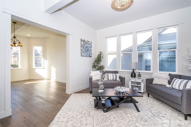 1016 N Pearl Street, Centralia, WA 98531