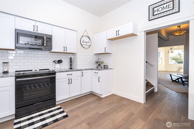 1016 N Pearl Street, Centralia, WA 98531