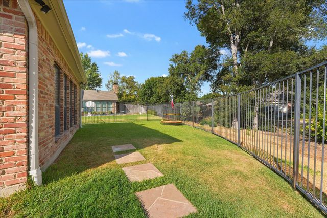 1312 Chippewa Drive, Plano, TX 75093