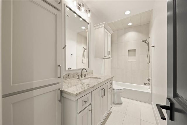 2801 Woodland Creek Drive, Edmond, OK 73034