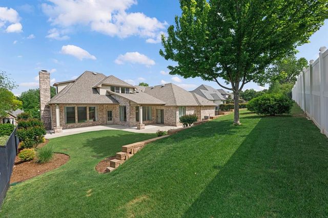 2801 Woodland Creek Drive, Edmond, OK 73034