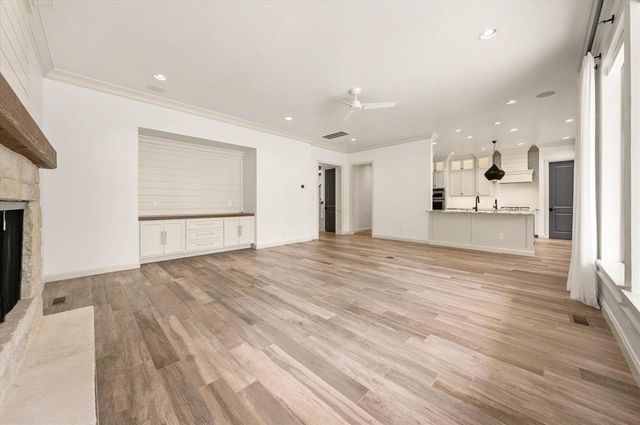 2801 Woodland Creek Drive, Edmond, OK 73034