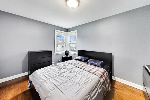 5117 N Newland Avenue, Chicago, IL 60656